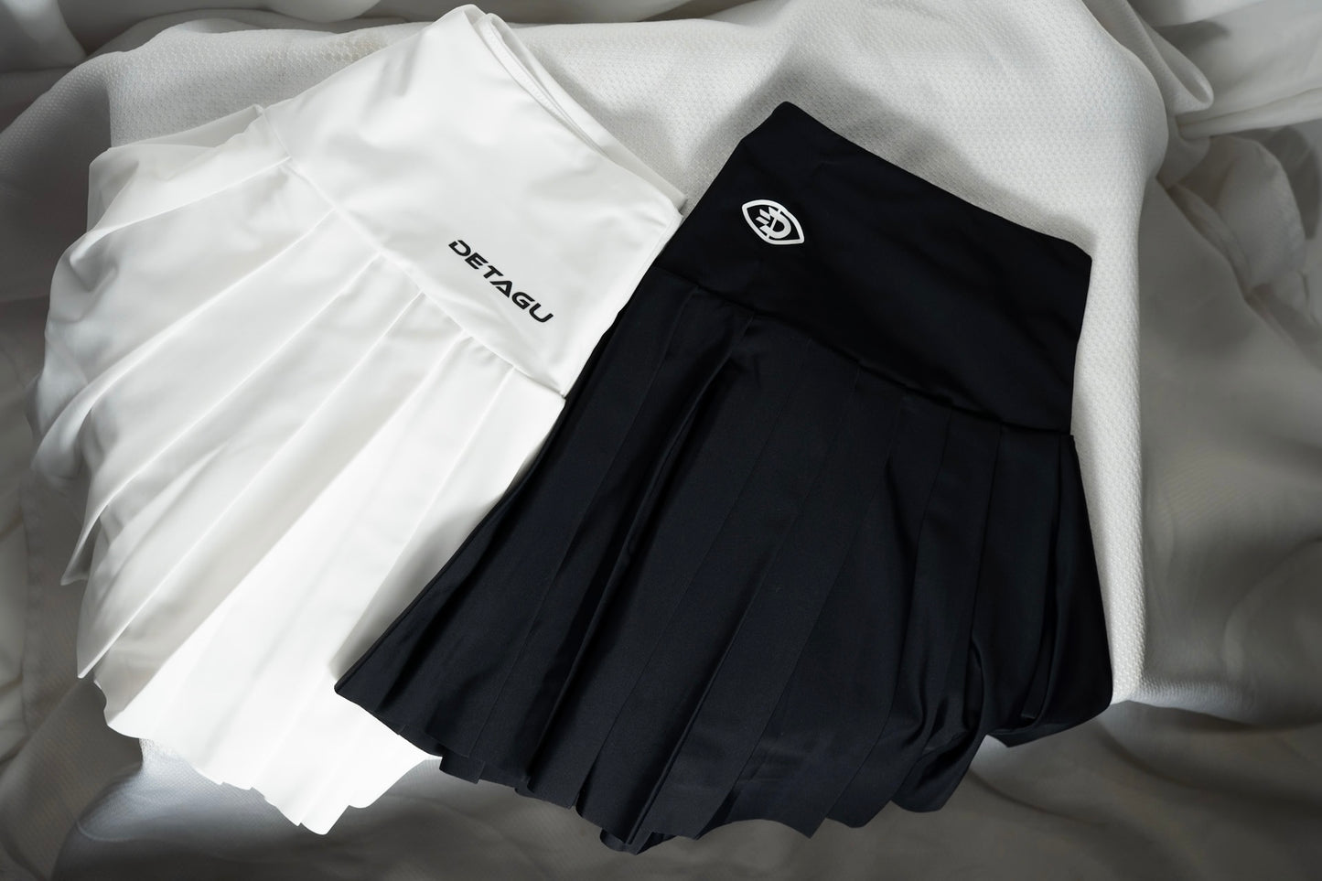 Women`s Core Pleated Skirt With Liner